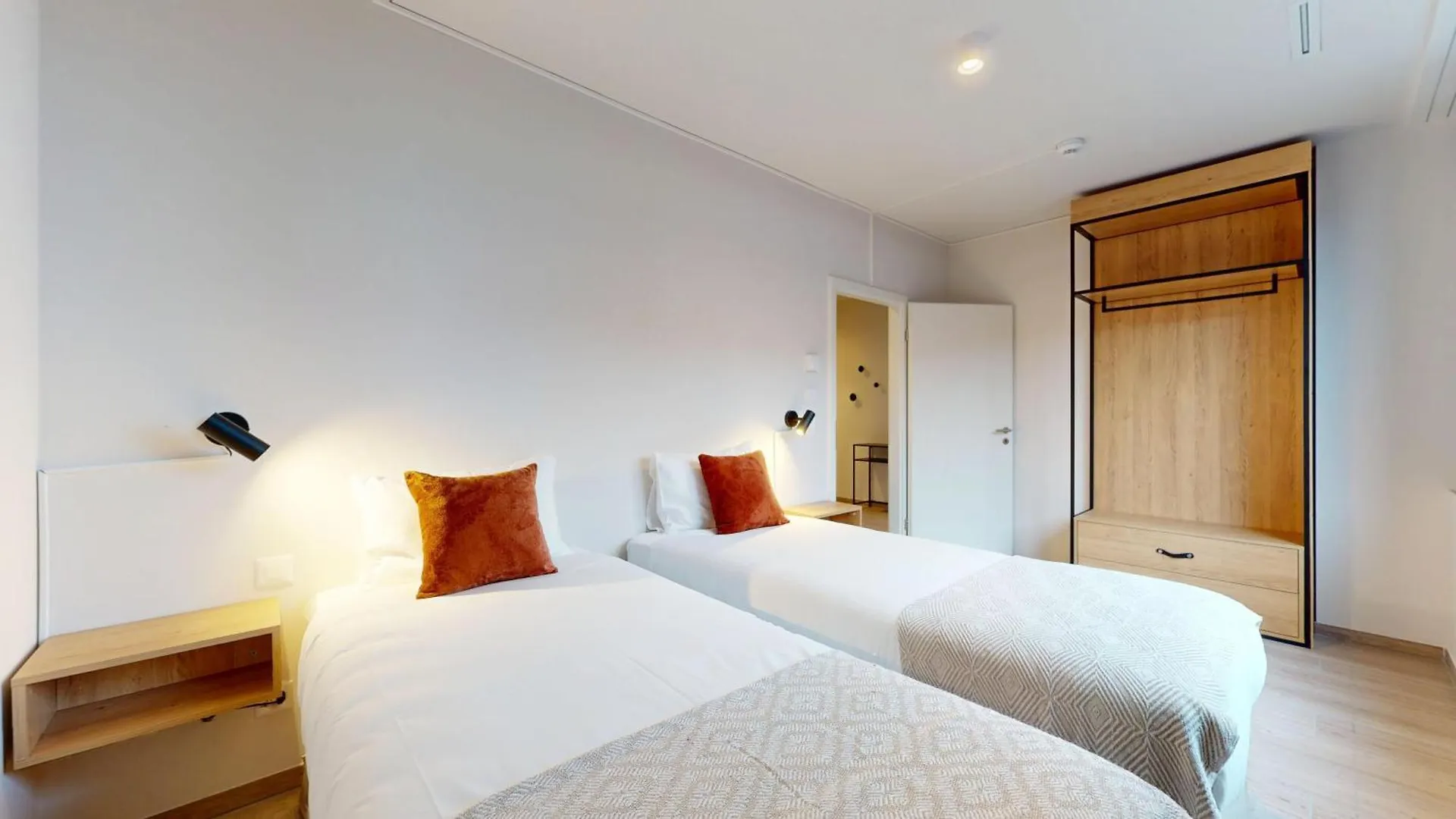 Nonanteneuf Appart Hotel Geneve Etang - Airport - Contactless Check-In Apartament Genewa