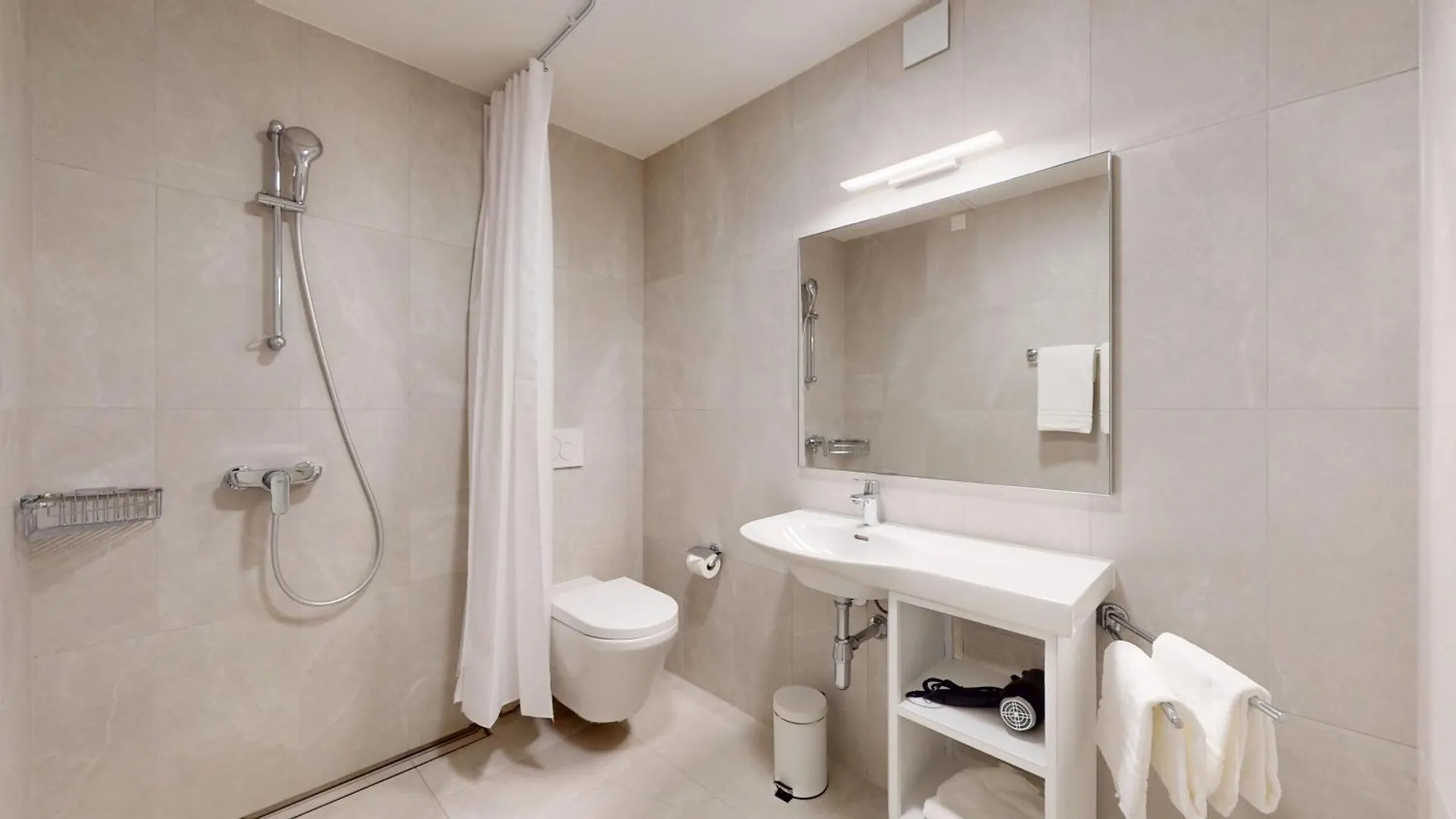 Nonanteneuf Appart Hotel Geneve Etang - Airport - Contactless Check-In Genewa
